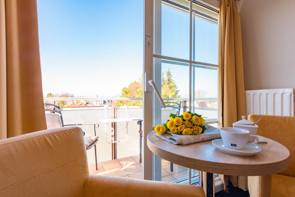 Hotel Boddenhus Garni Zingst Exterior photo