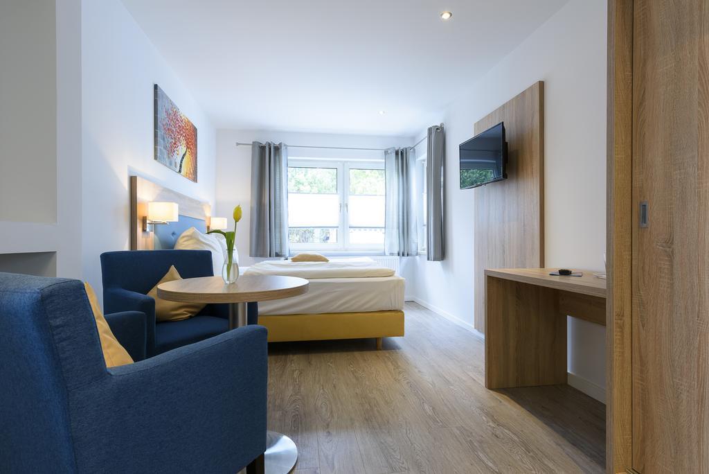 Hotel Boddenhus Garni Zingst Exterior photo